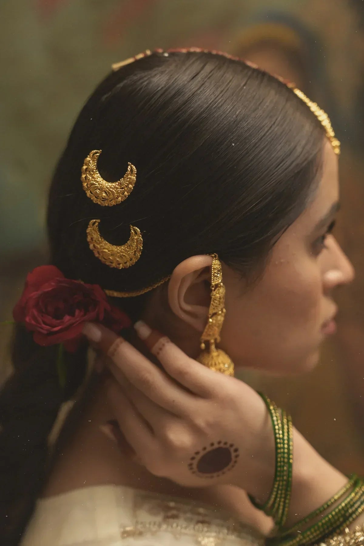 Jewellery Gifts: Sharing Bond With Heritage Pieces