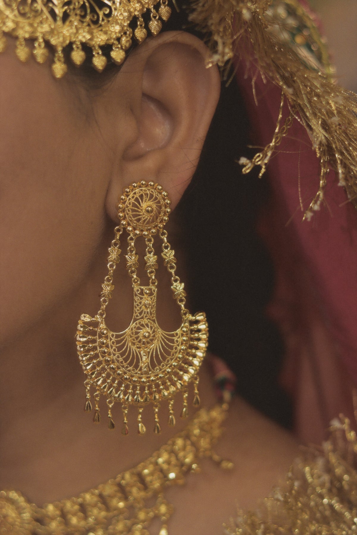 Raavi Choker Set Choker Earrings & Tikka