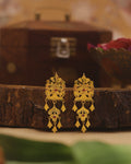Moni Studs