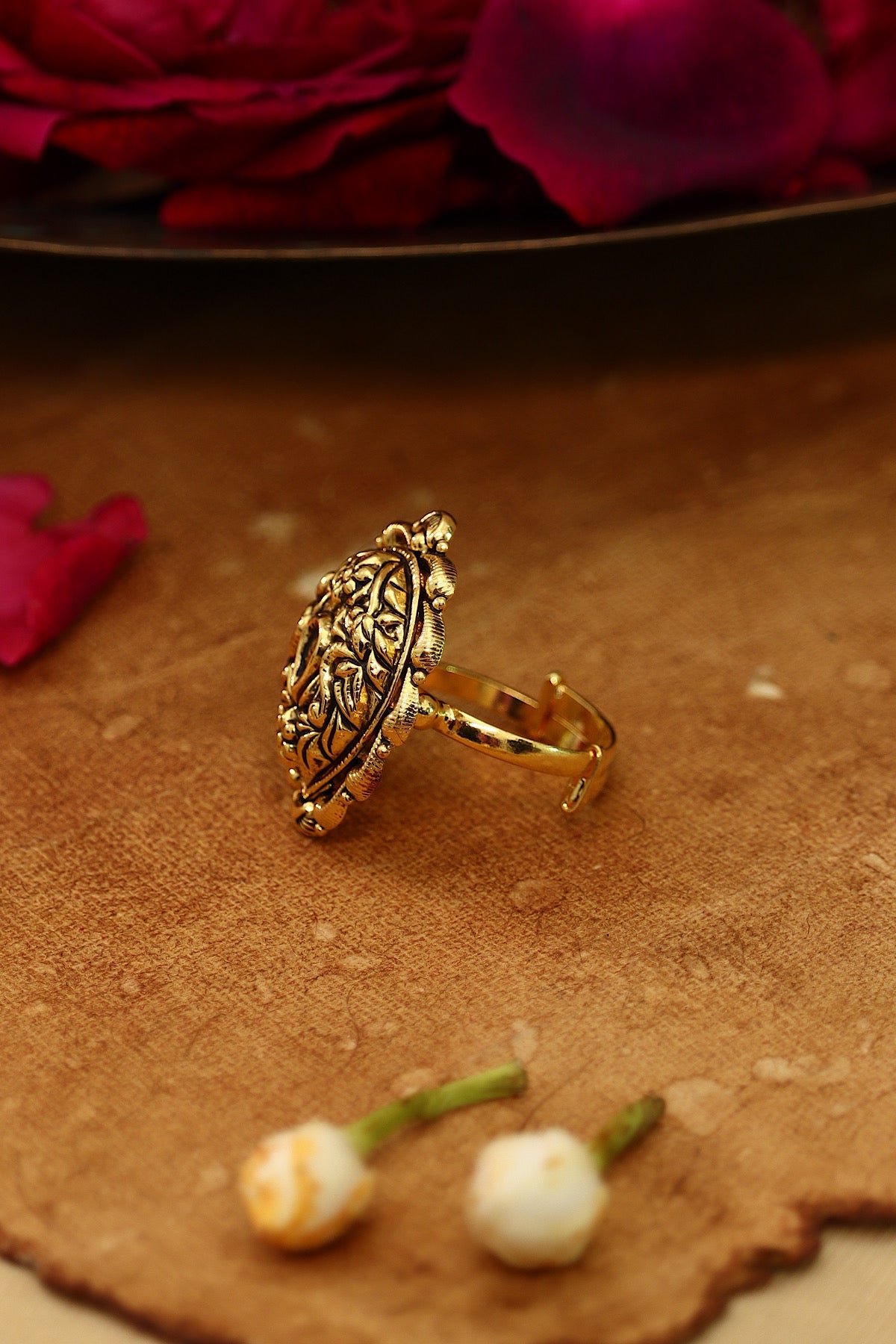 Riza Ring