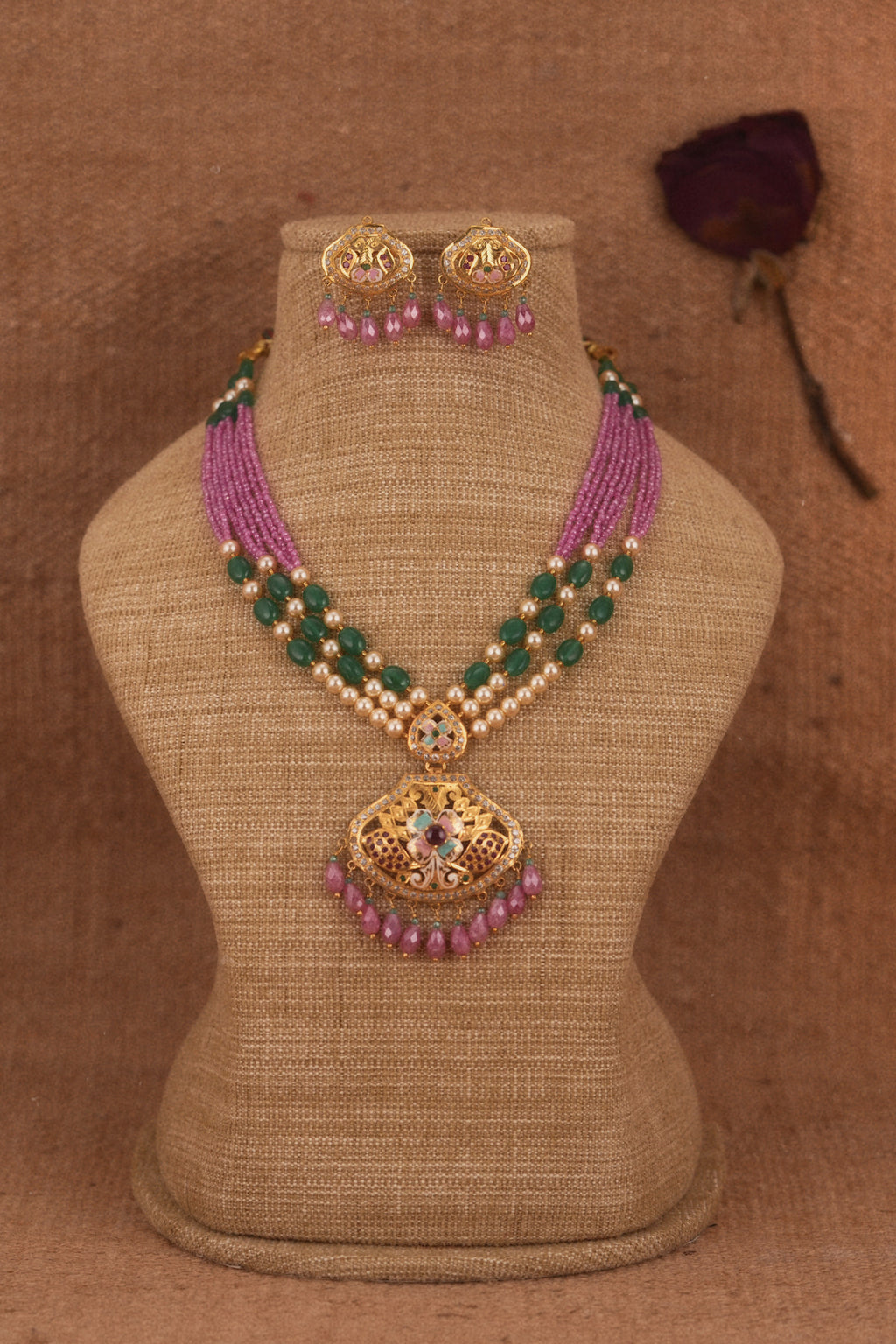 Gulabi Jadau Necklace Set