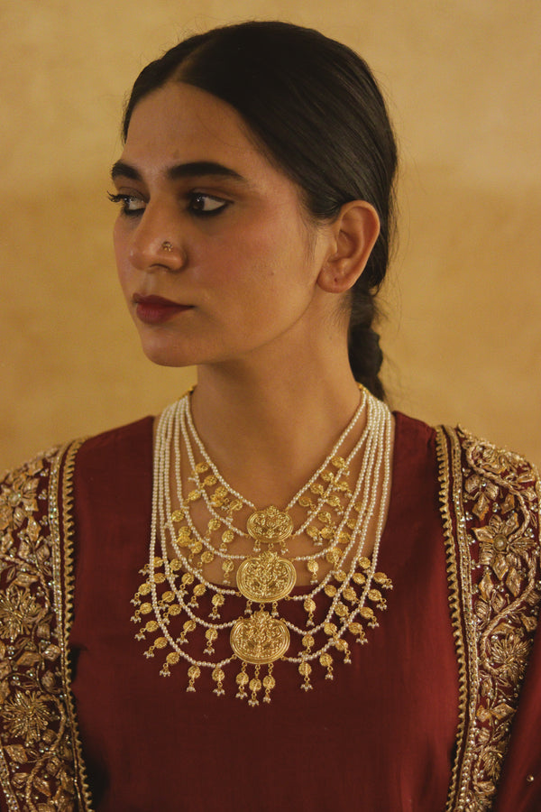 Qaayenaat Pearl Haar