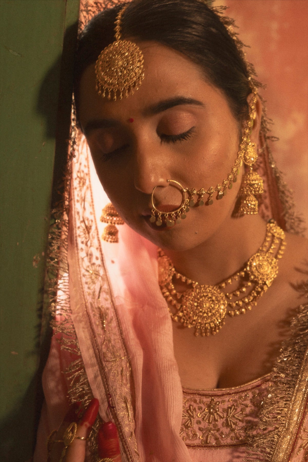 Simran Necklace Earrings & Tikka
