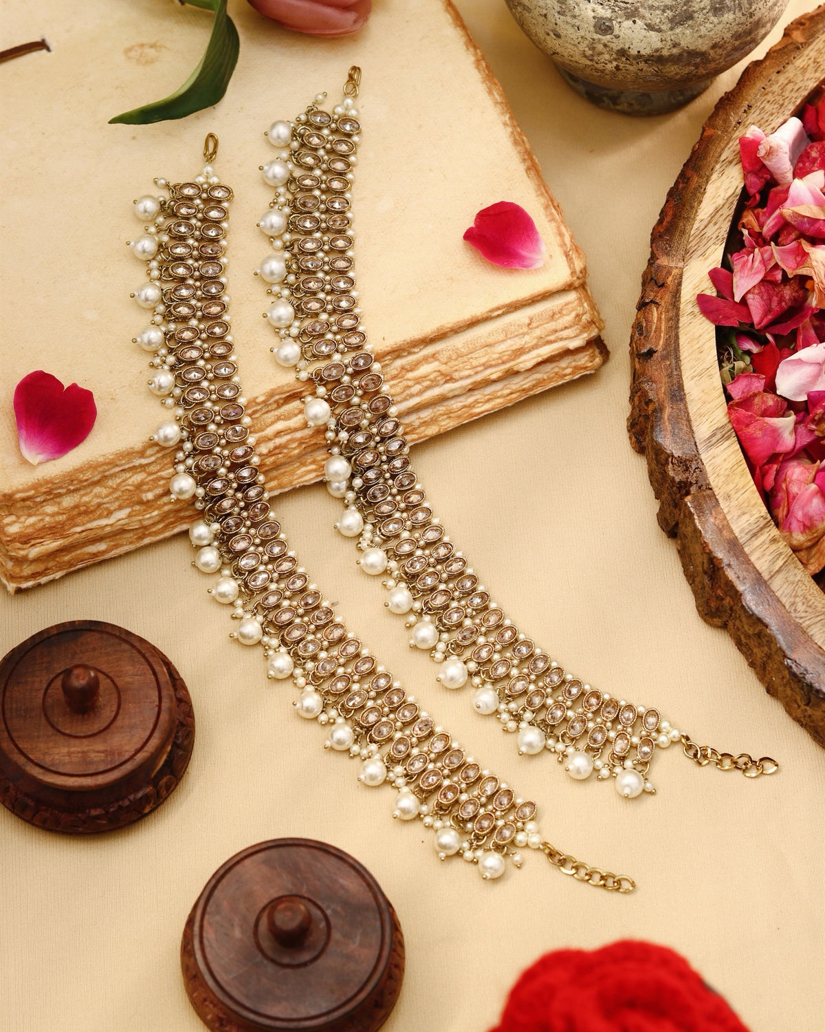 Zara Payal Pair