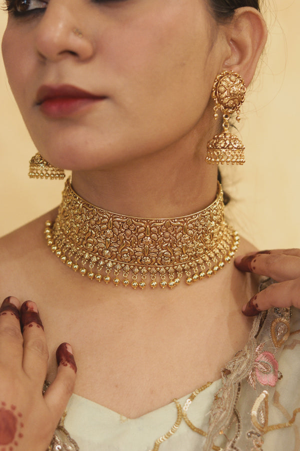 Samaira Choker Set
