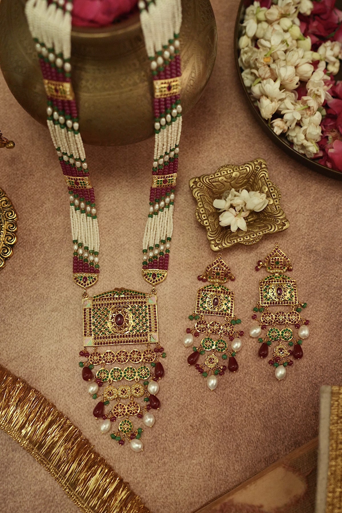 Noor Jadau Rani Haar