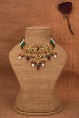 Angan Jadau Choker Set