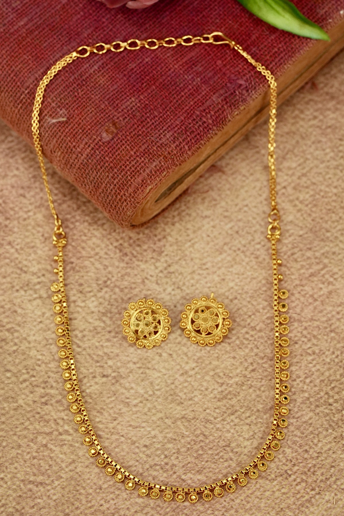 Salma Chain Set