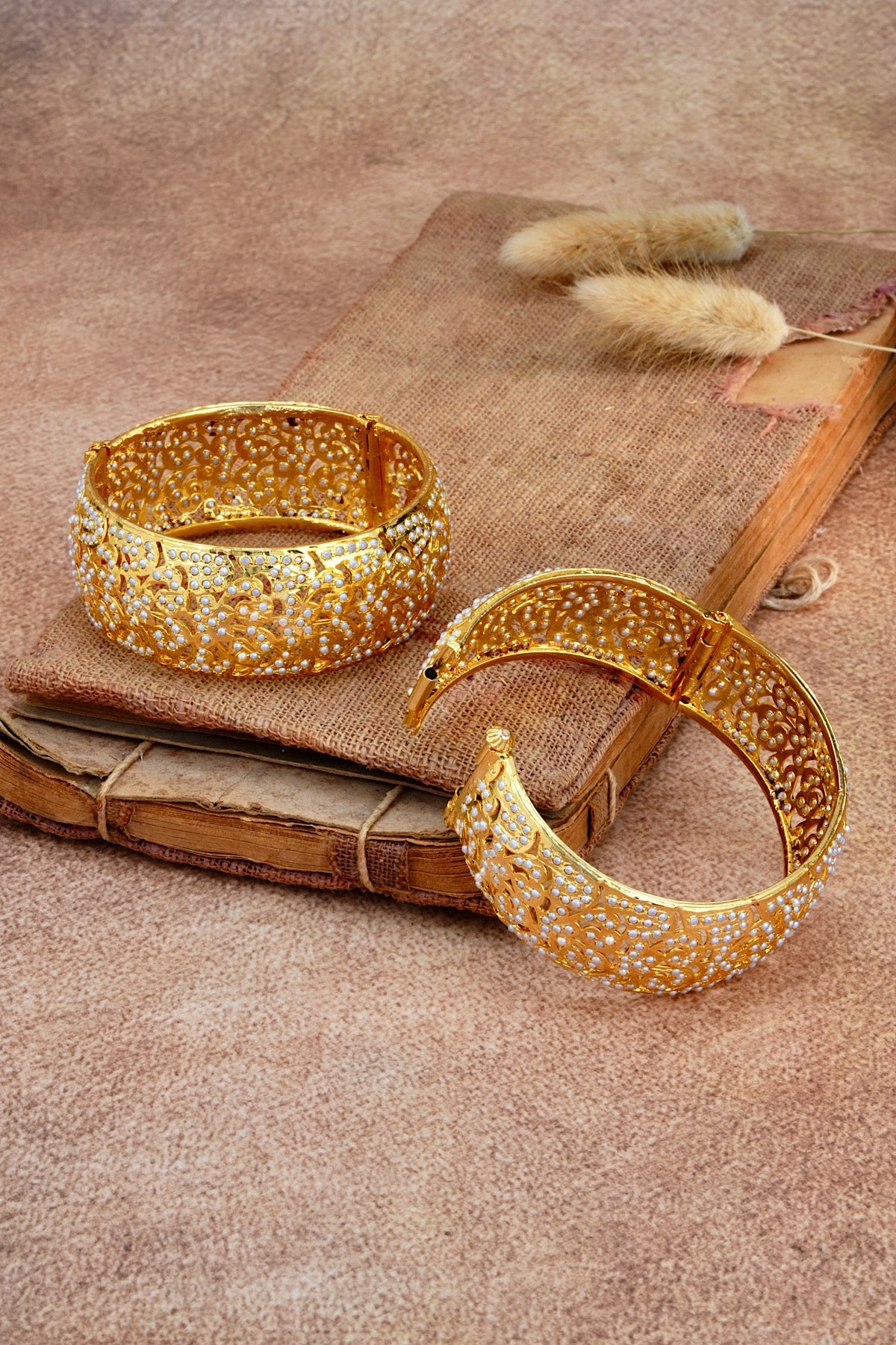 Mehar Jadau Pearl Jadau Bangles