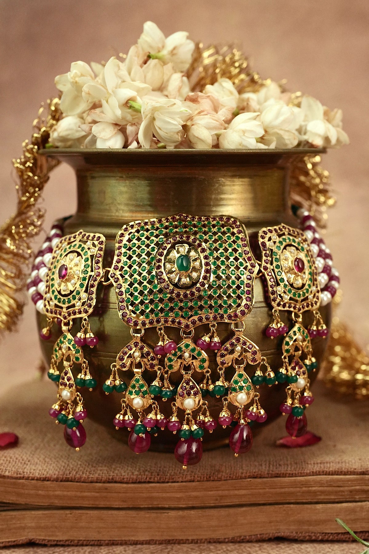 Dilbar Jadau Choker Set