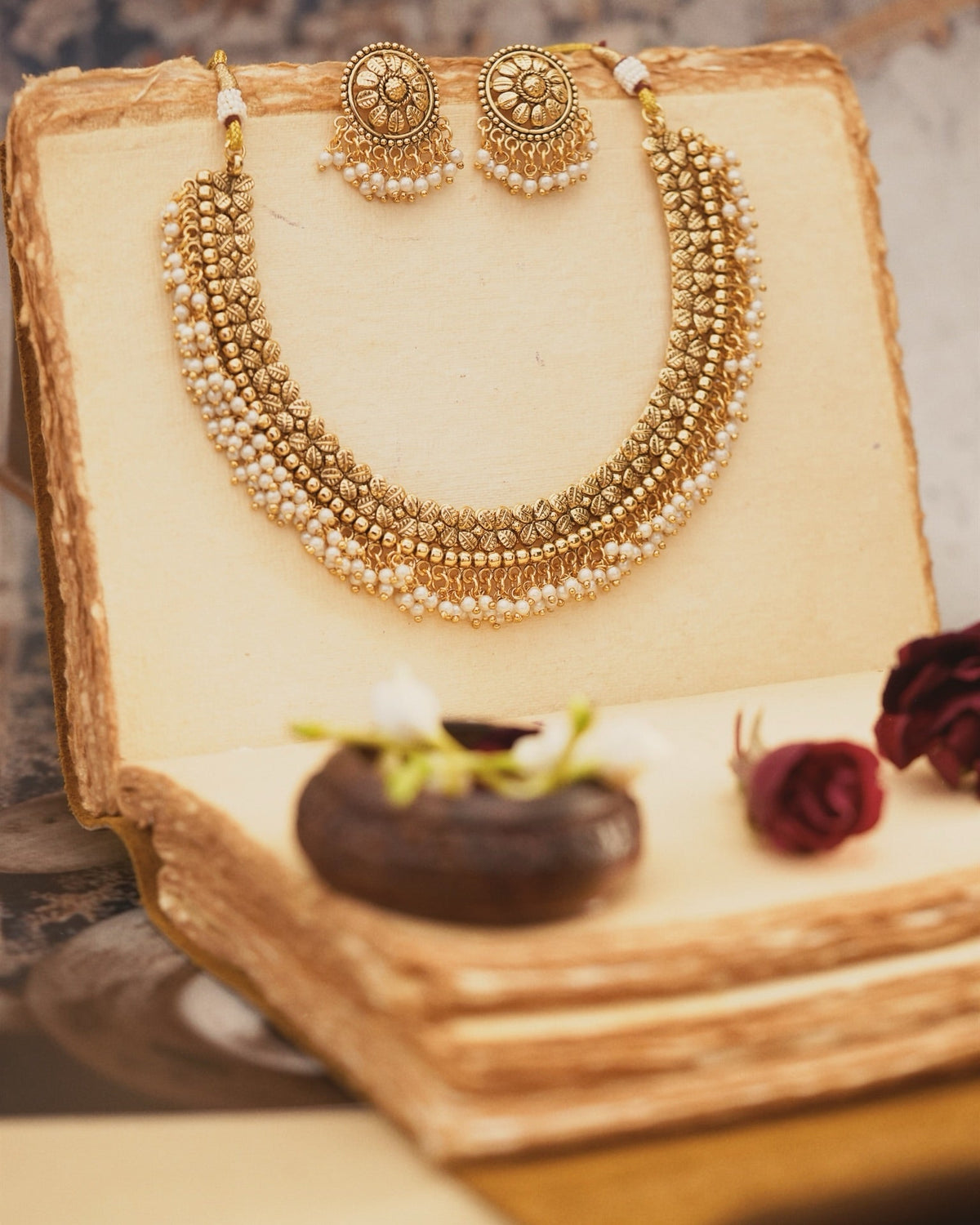 Areej Antique Pearl Set