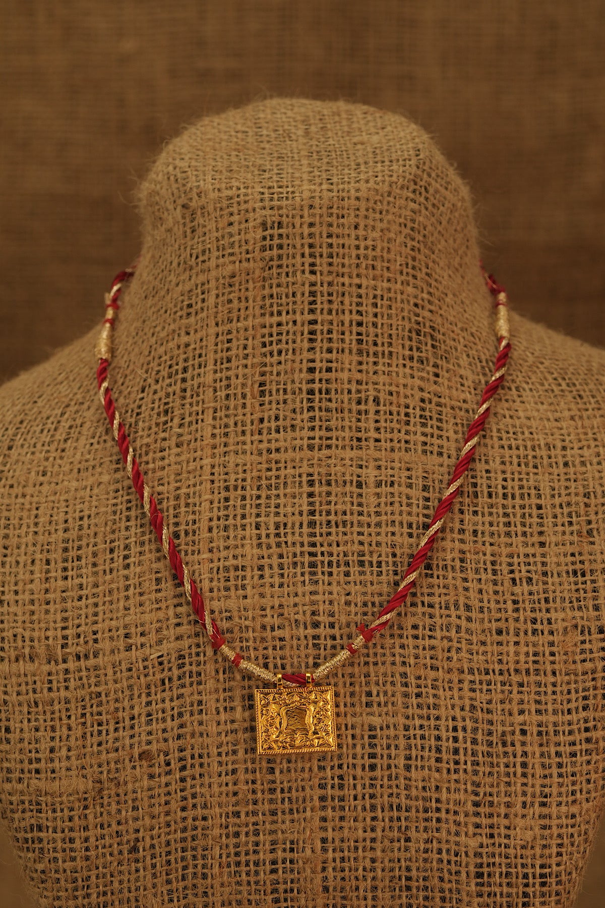 Laal Taveet