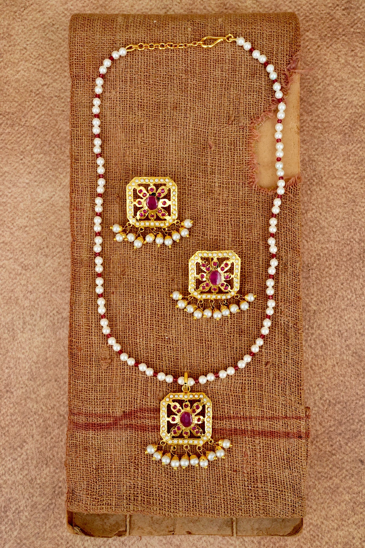 Sakhi Jadau Set