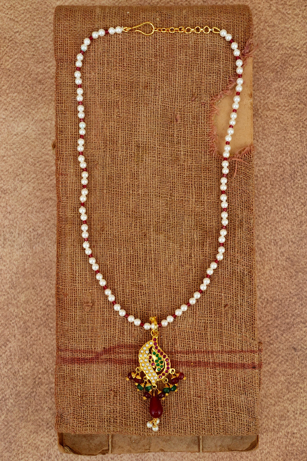 Minnah Jadau Set