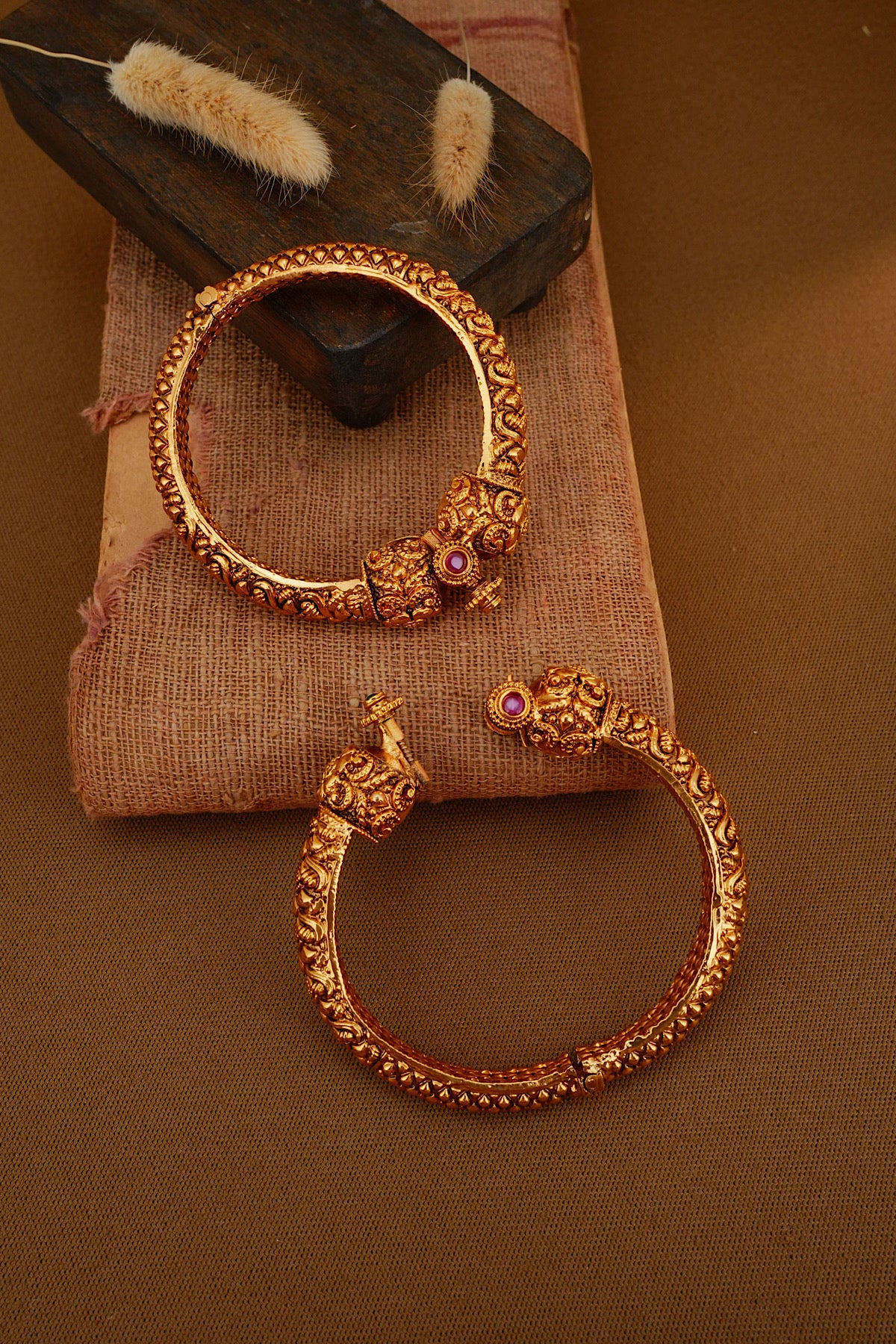 Sakhi Openable Bangles