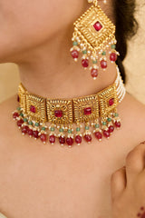 mona choker set