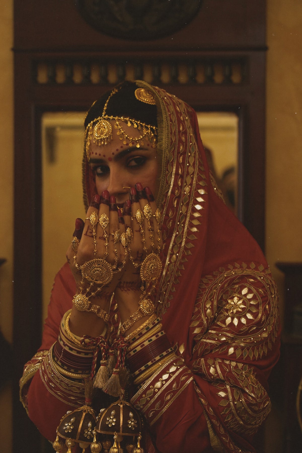 Preet Maroon Chooda