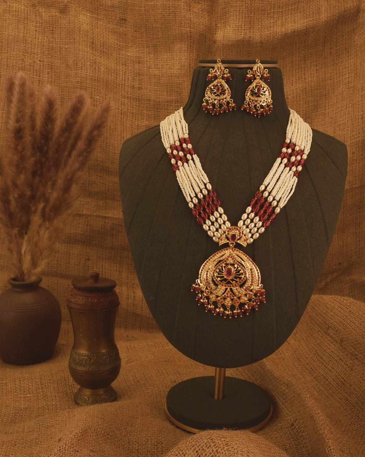 Rukmani Jadau Set