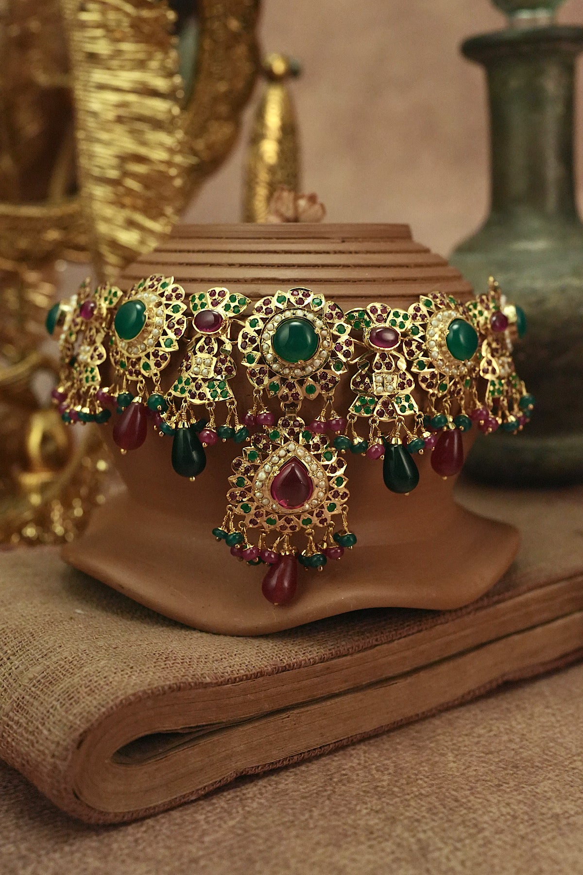 Virasati Jadau Choker Set