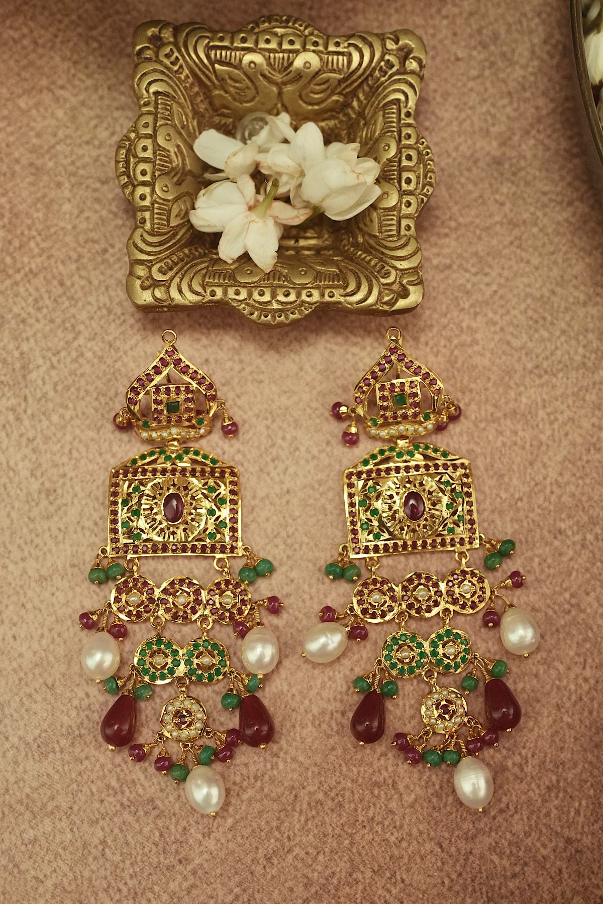Noor Jadau Rani Haar