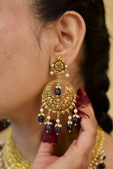 Rajni Necklace Set with Tikka