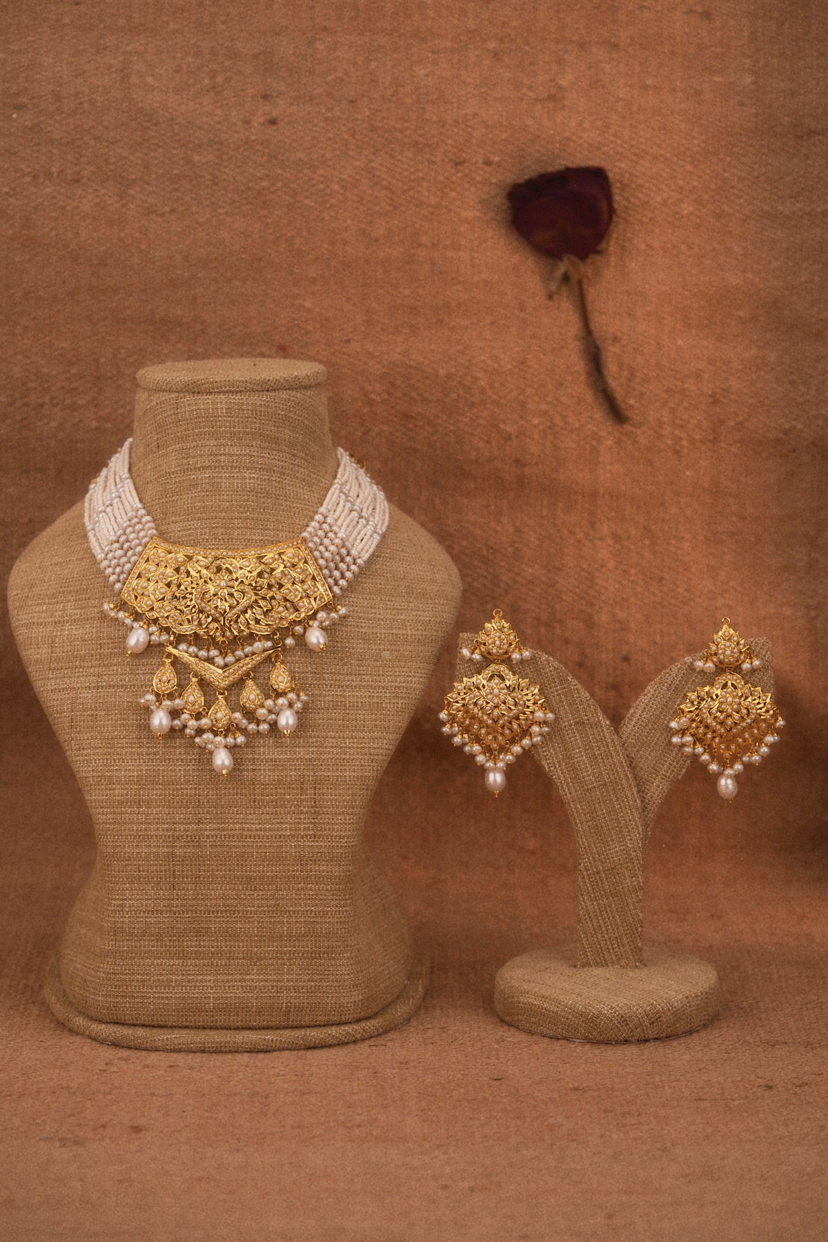 Kohinoor Jadau Choker Set