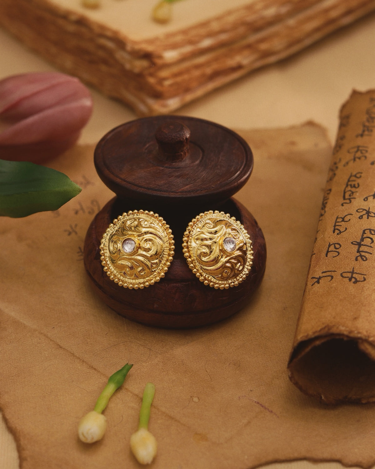 Thappa Studs