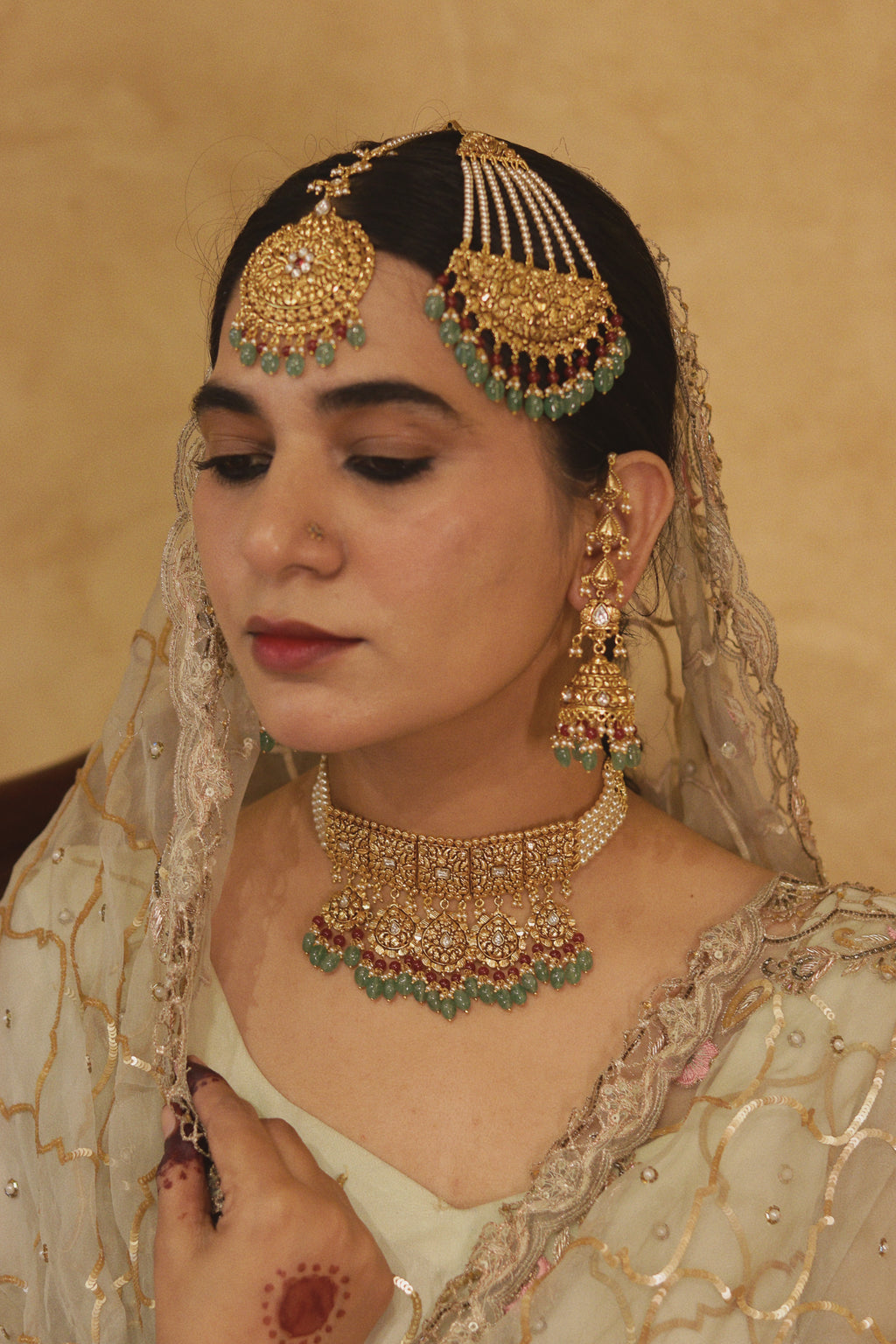 Pardesi Bridal Set Choker Earrings & Tikka