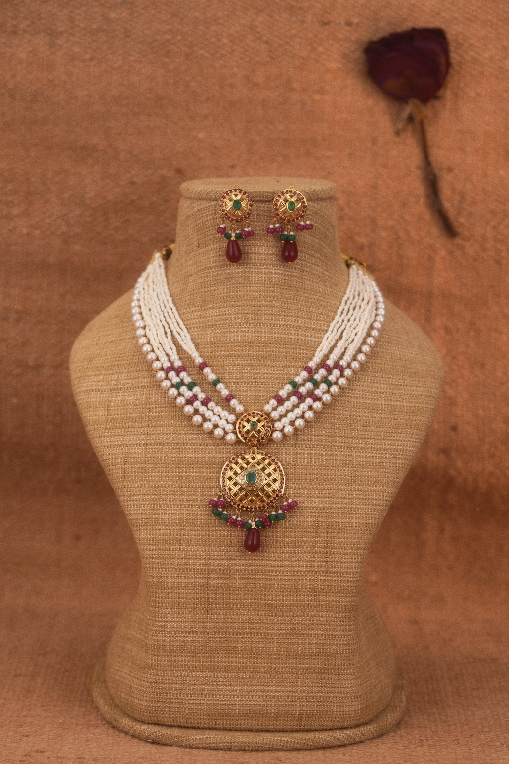 Naseem Jadau Necklace Set