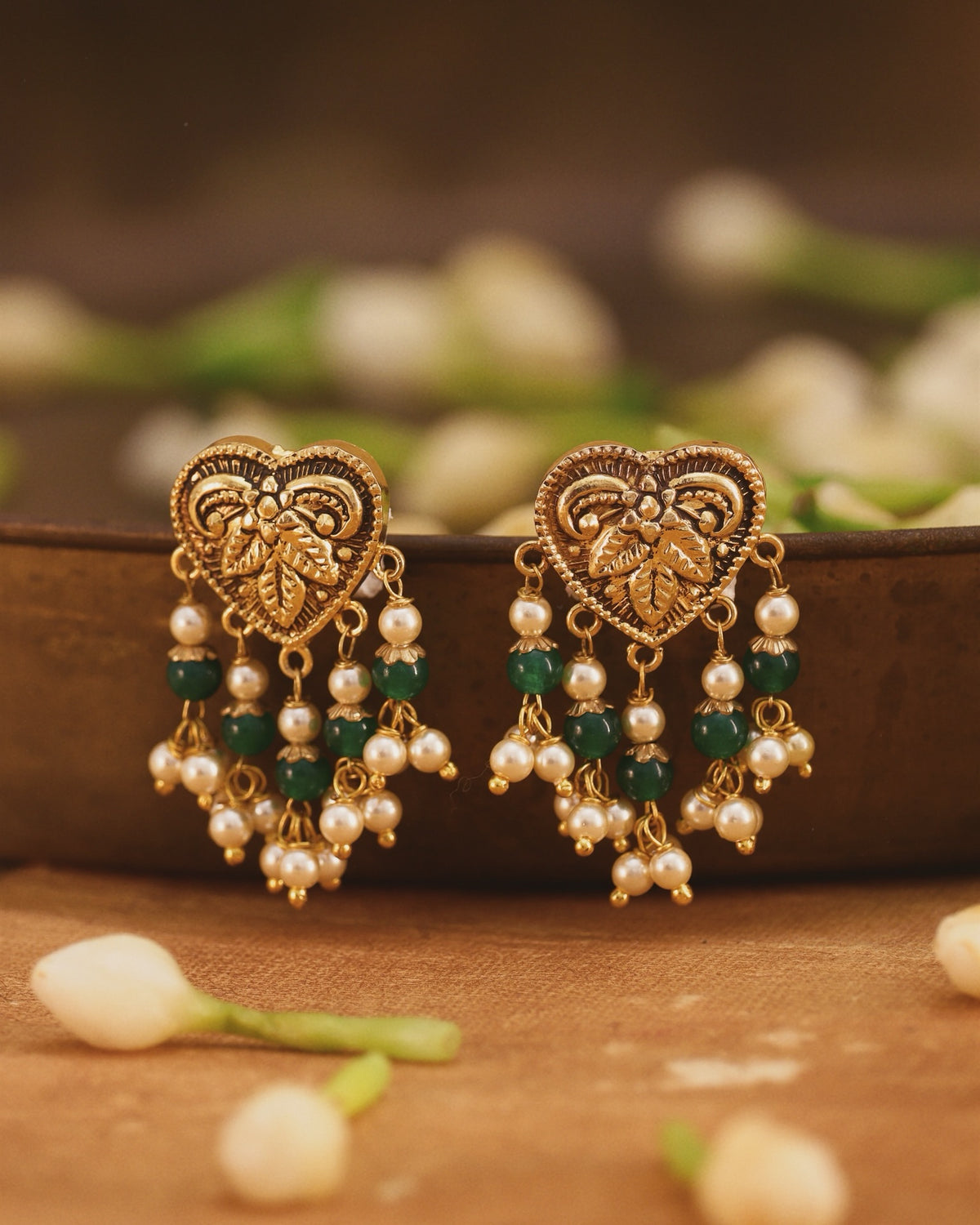 dil eemrald earrings