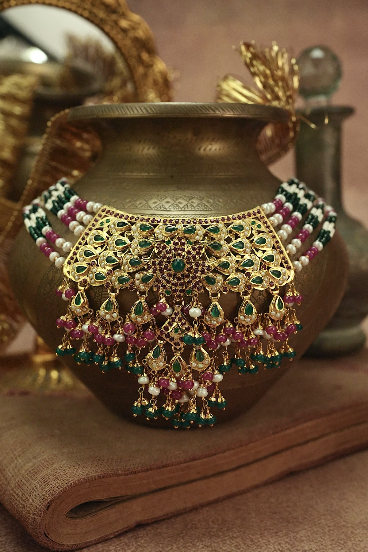 Gulnaar Jadau Choker Set