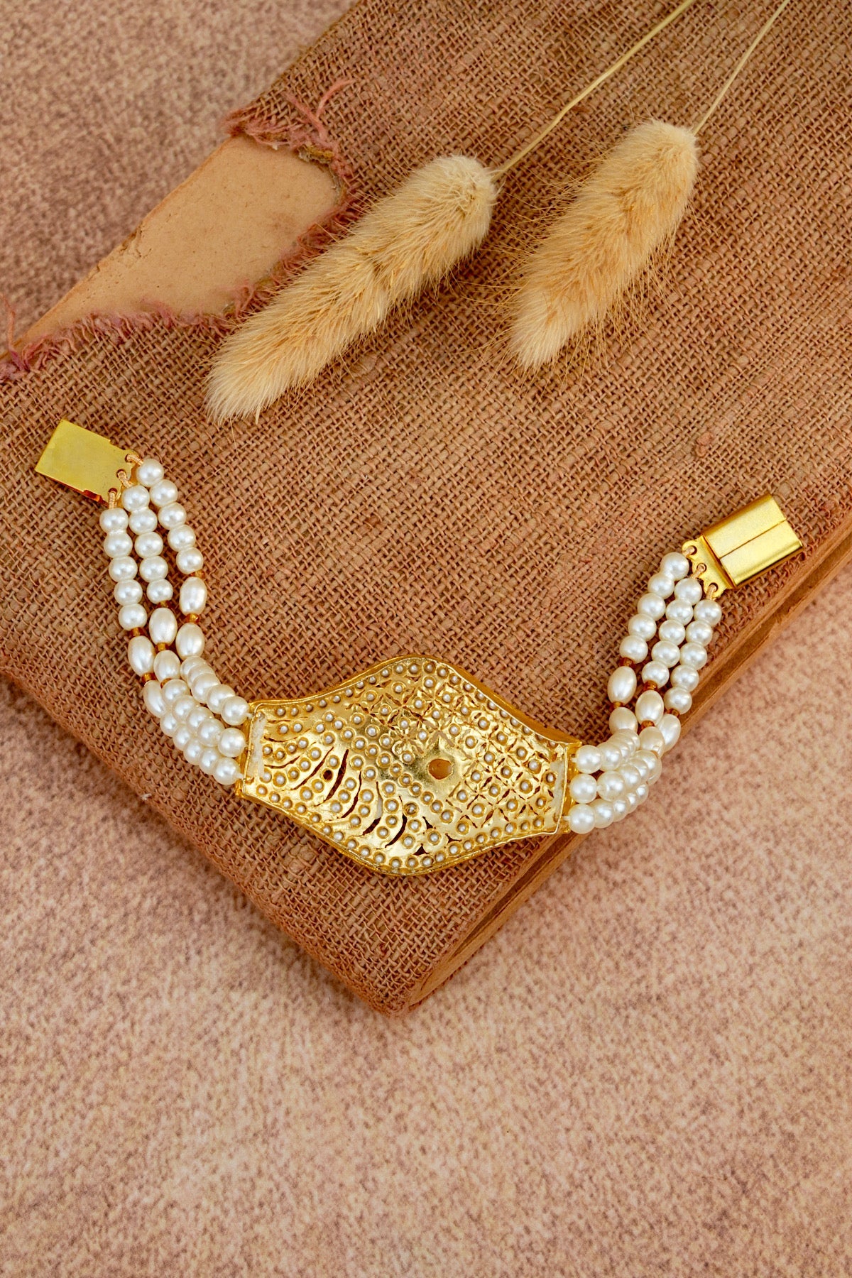 Pearl Jadau Baahi