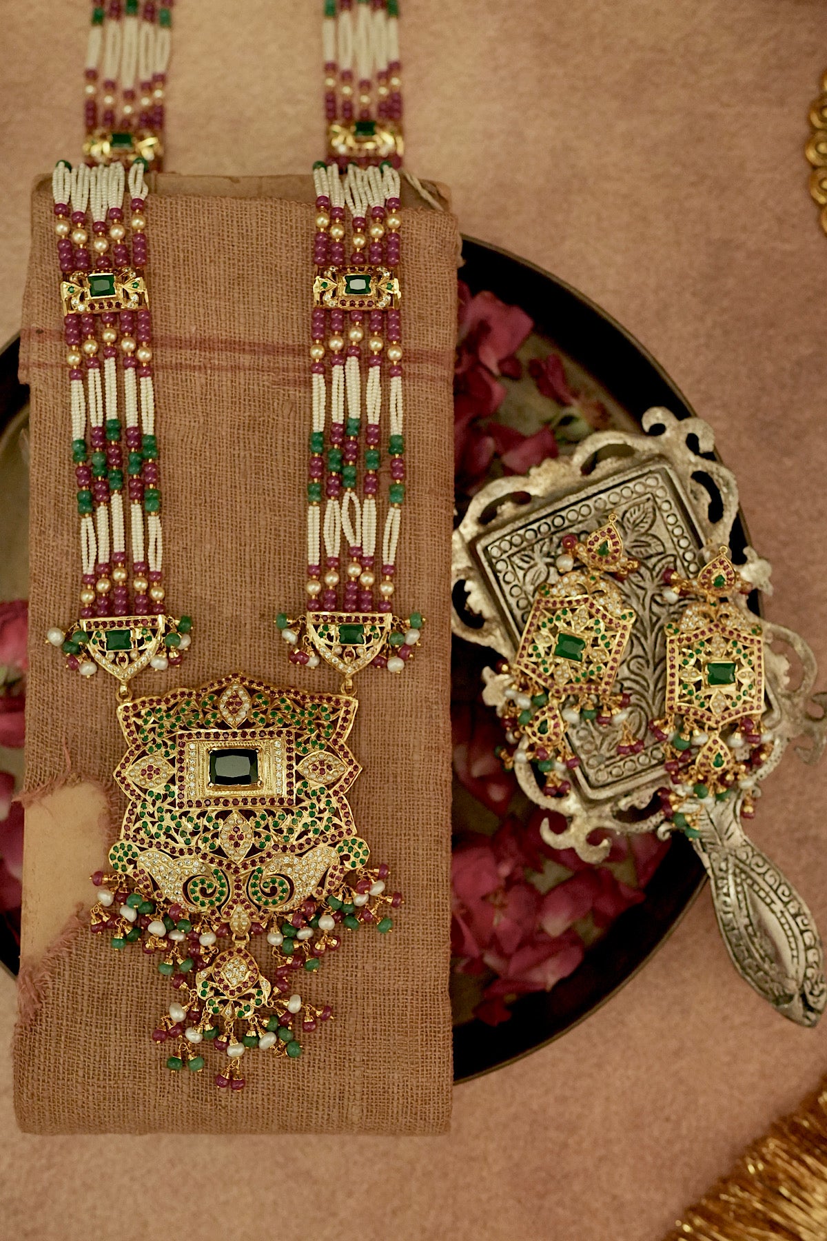 Sunehri Jadau Raani Haar