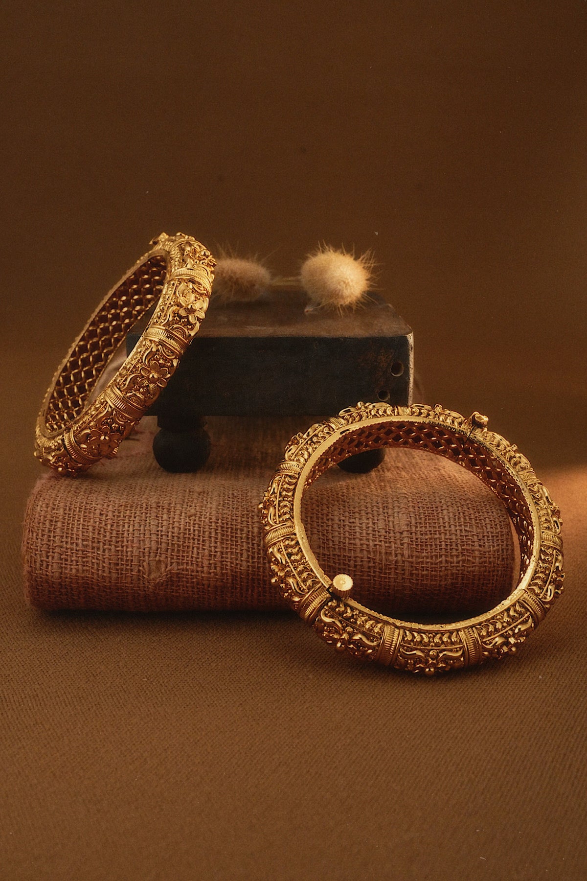 Ansari Gokhdu Bangles