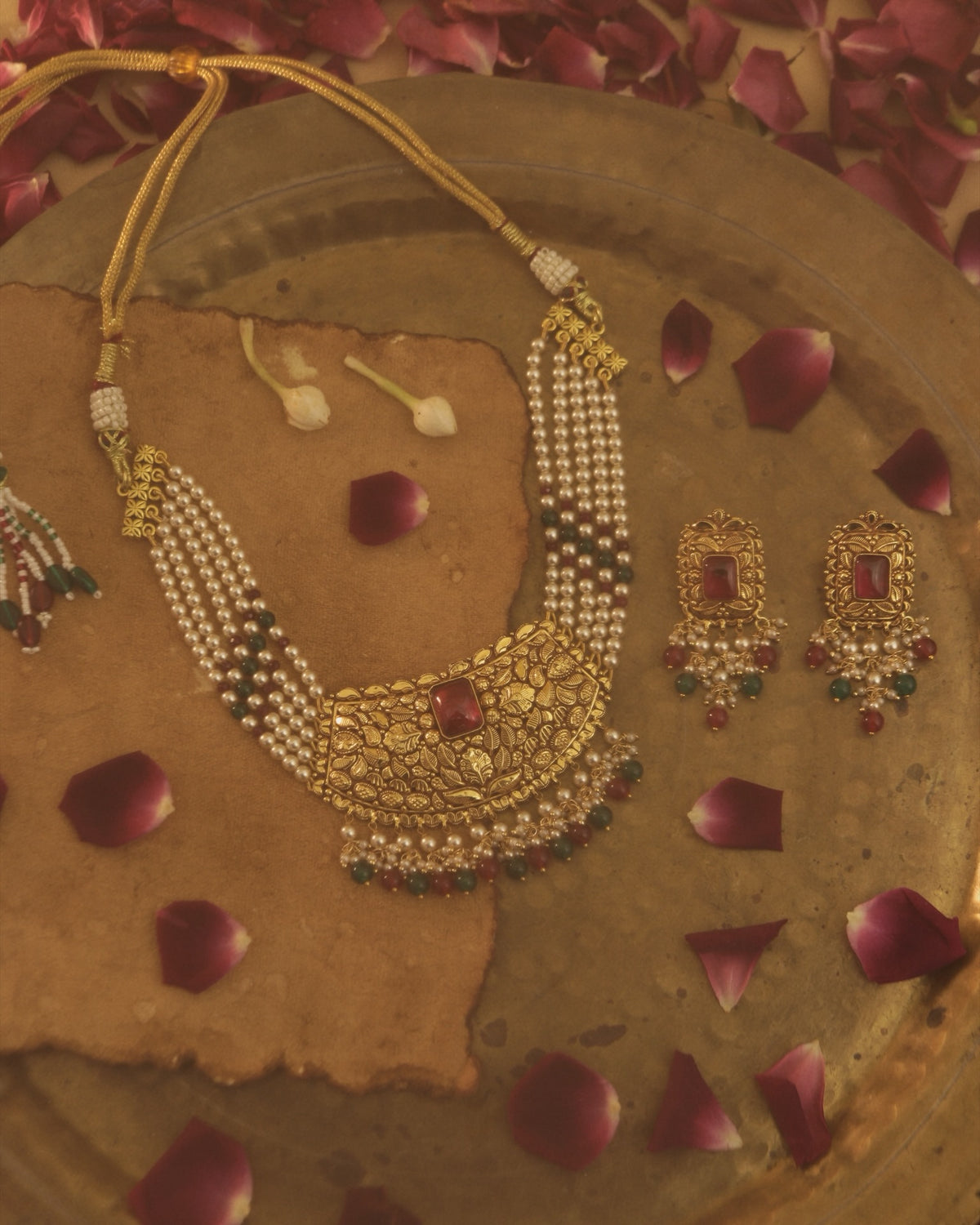rubina choker set
