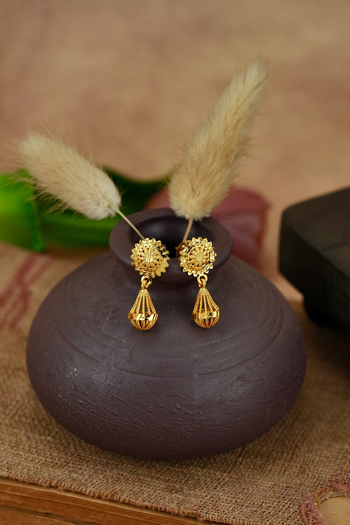 Tokri Studs