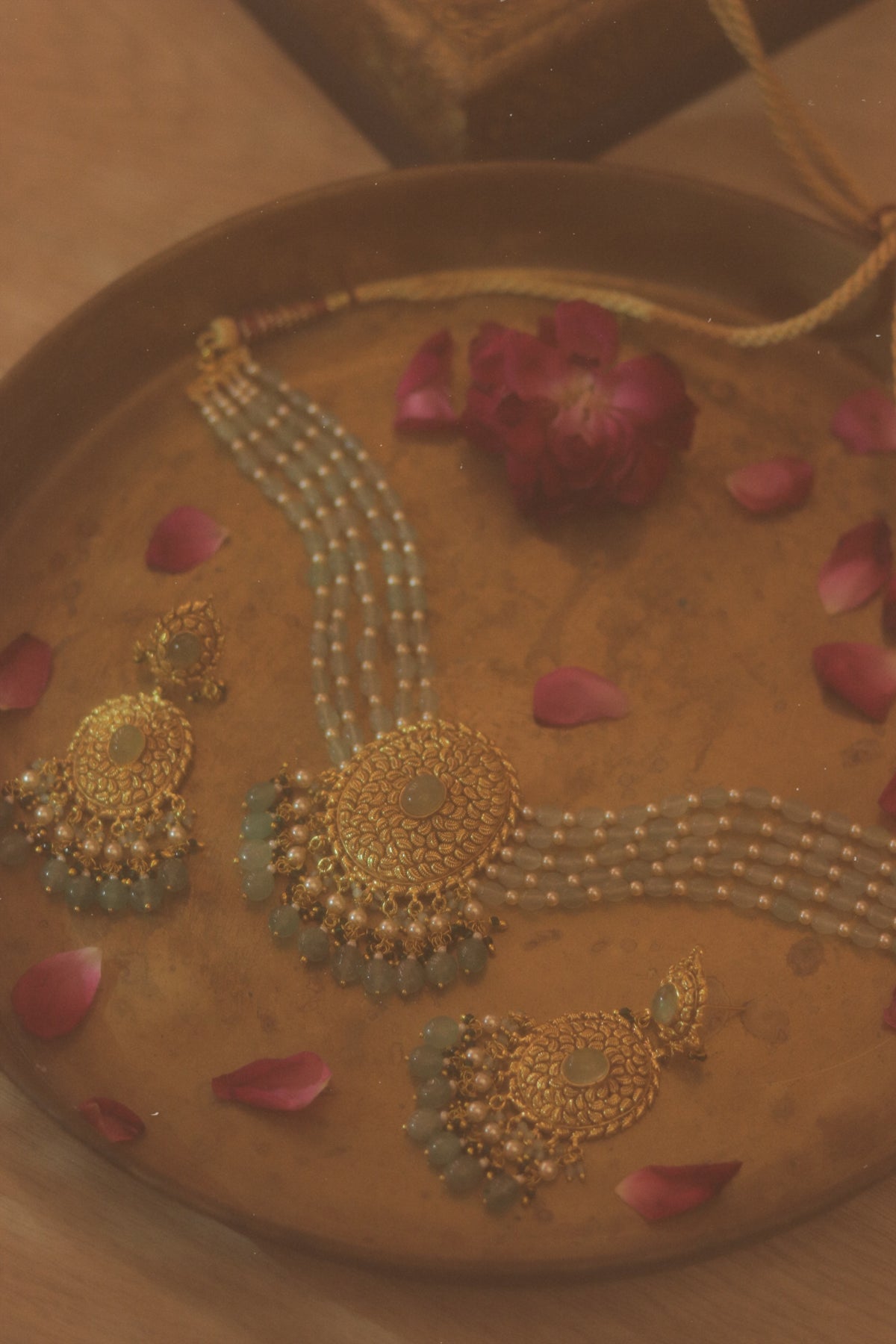 Gulab Choker Set
