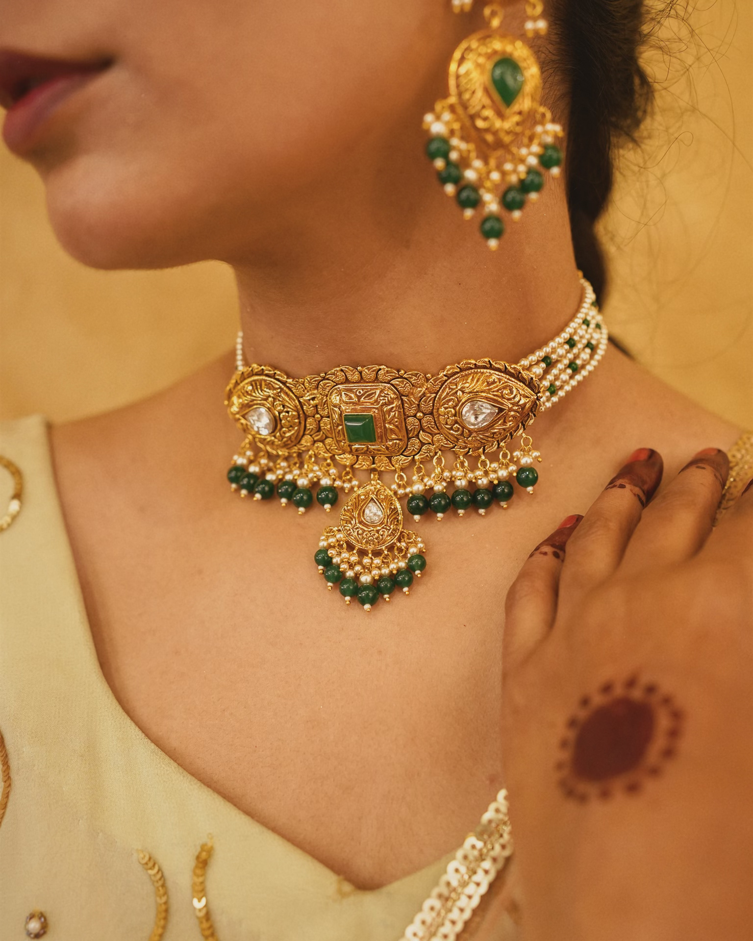 Ridma Emerald Choker Set