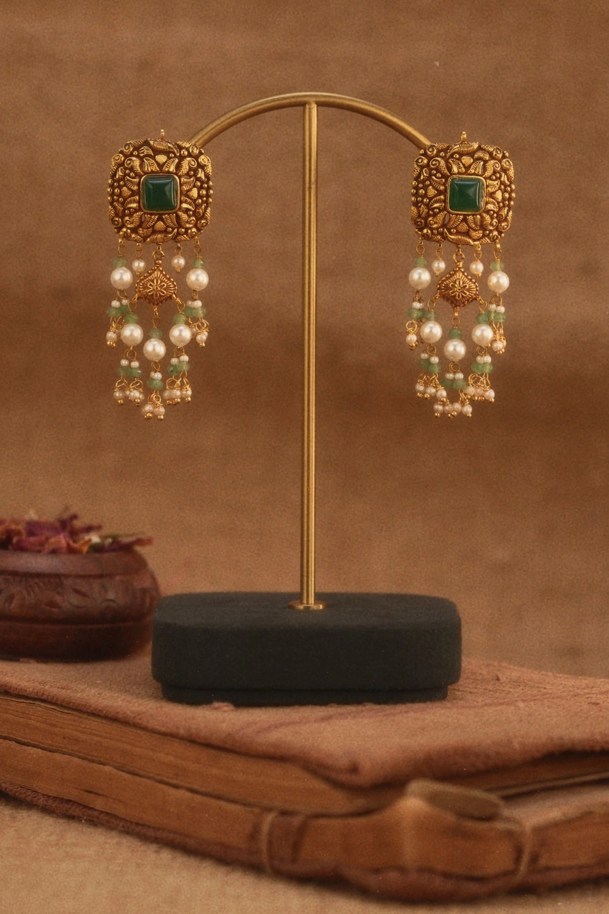 Harleen Studs