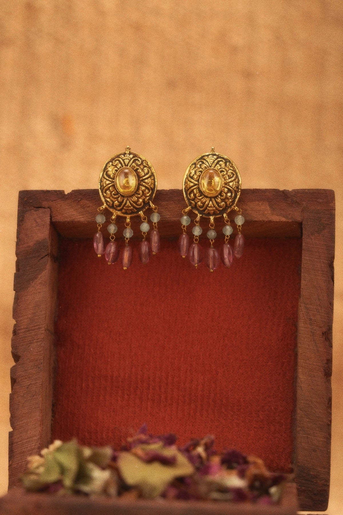 Naaz Studs