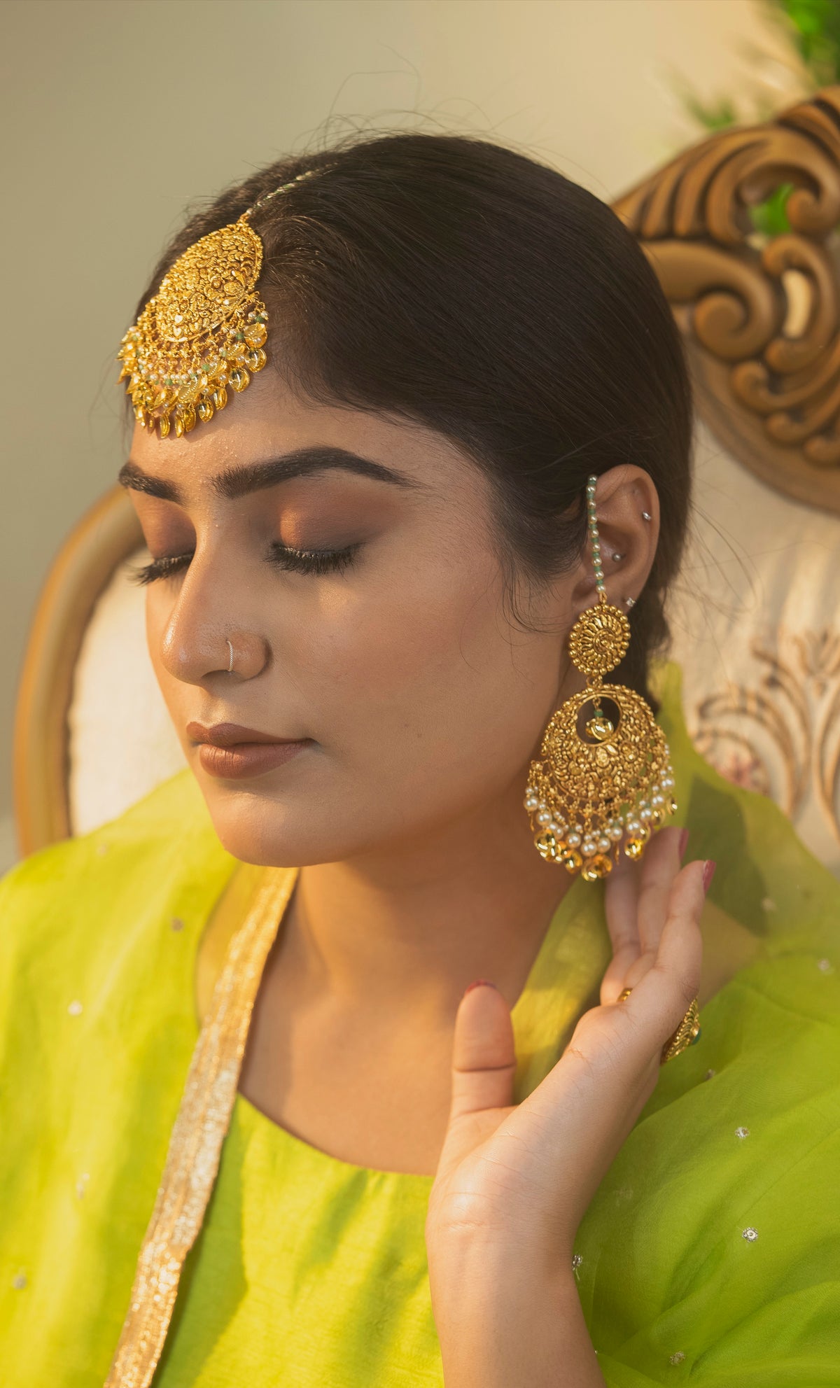 Chandni Pippal Patti Earrings & Tika