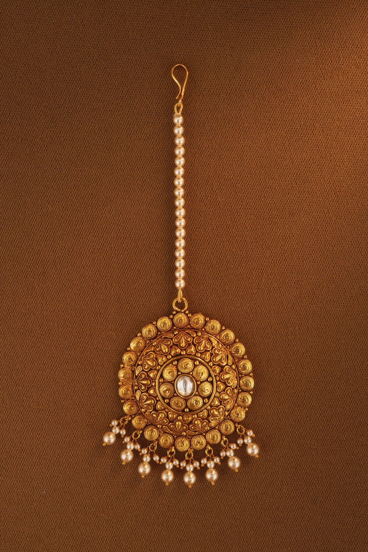 Moti Kundan Tikka