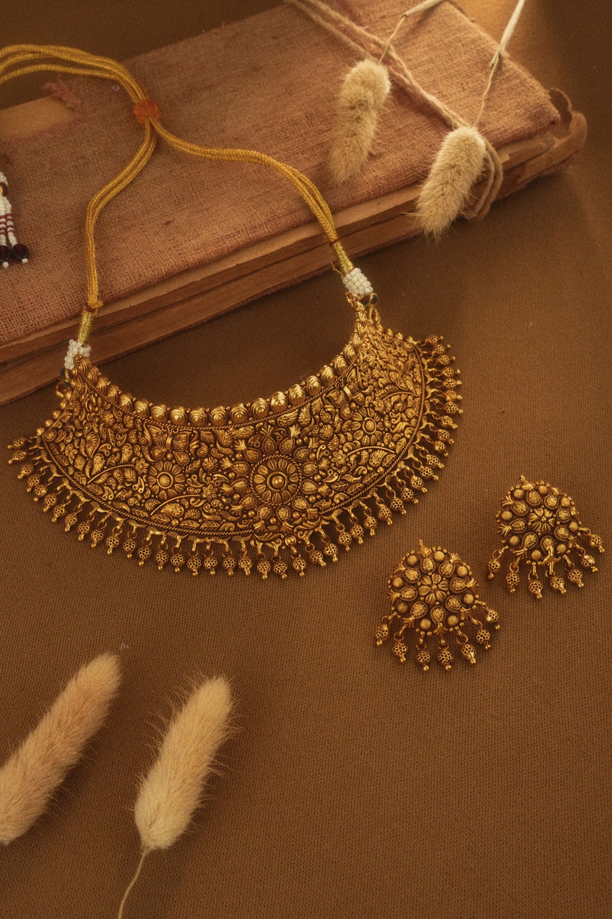Sarangi Choker Set
