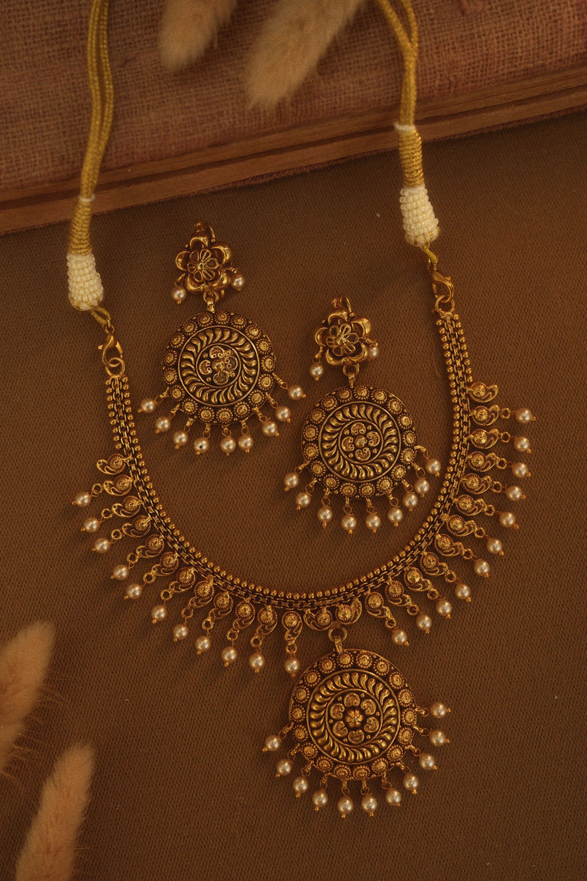 Taran Necklace Set