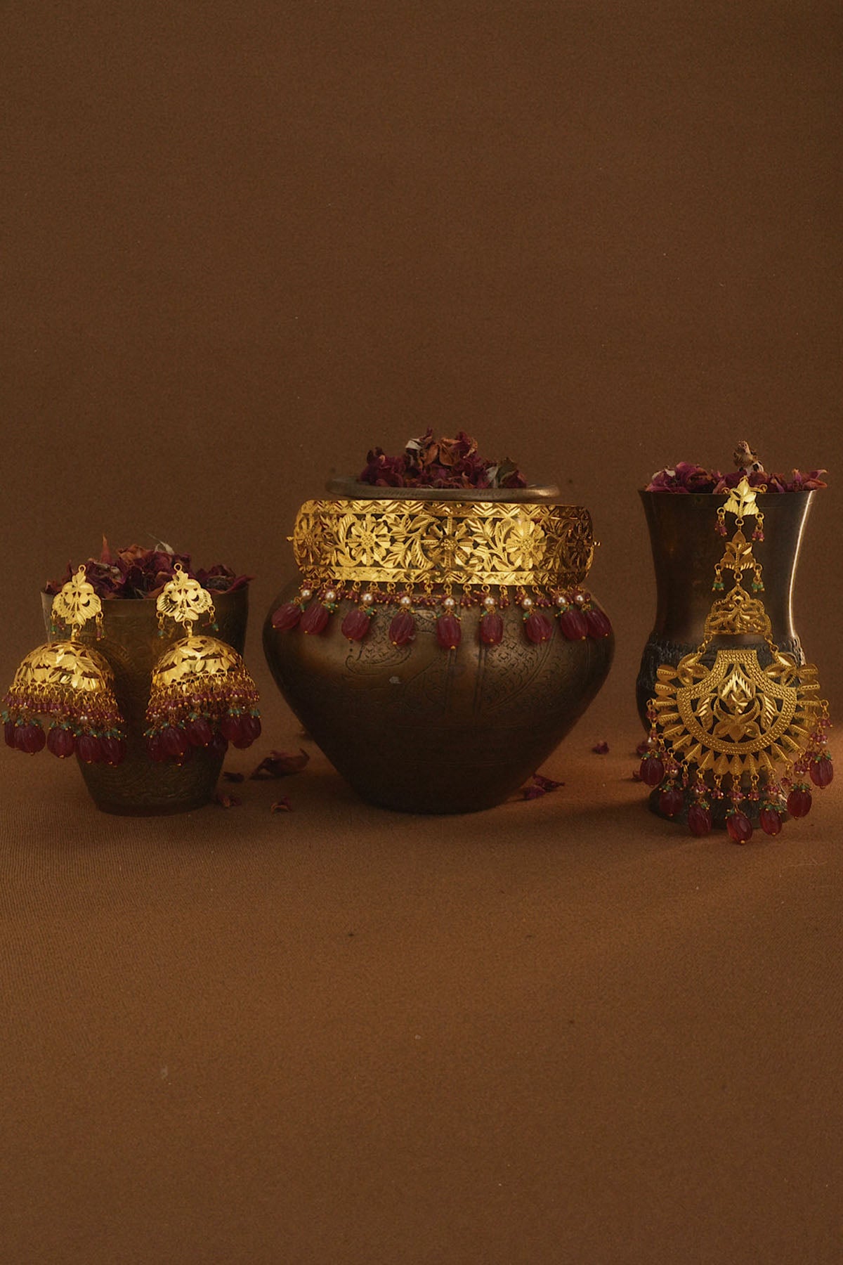 Gulabo Choker Set with Tikka
