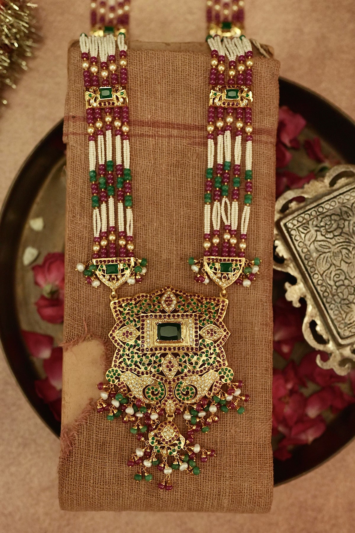 Sunehri Jadau Raani Haar