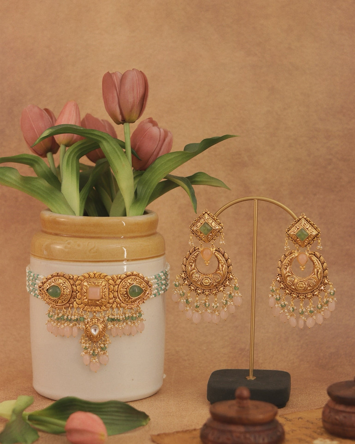 Gulbano Choker Set