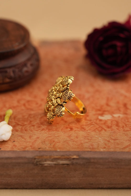 Aaira Ring
