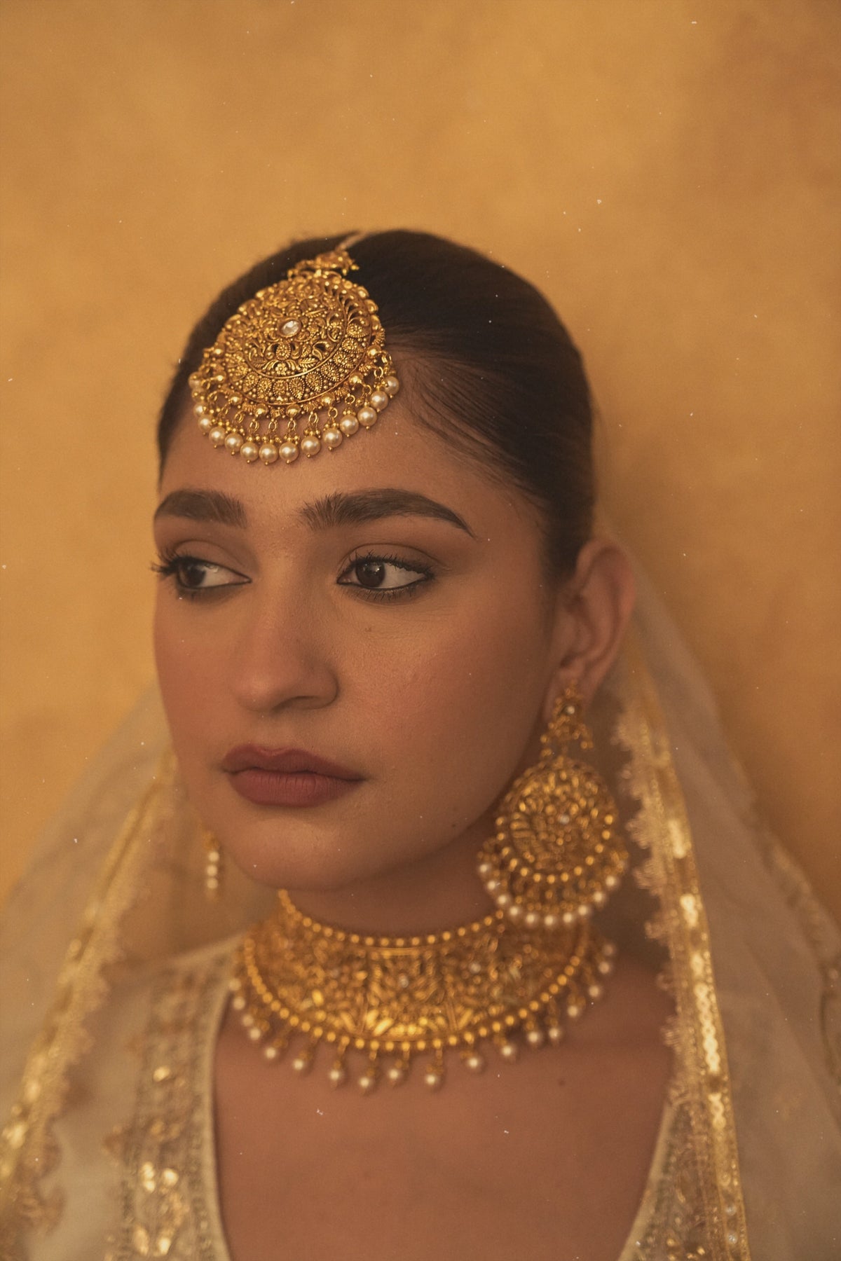 Rasa Antique Gold Choker Set