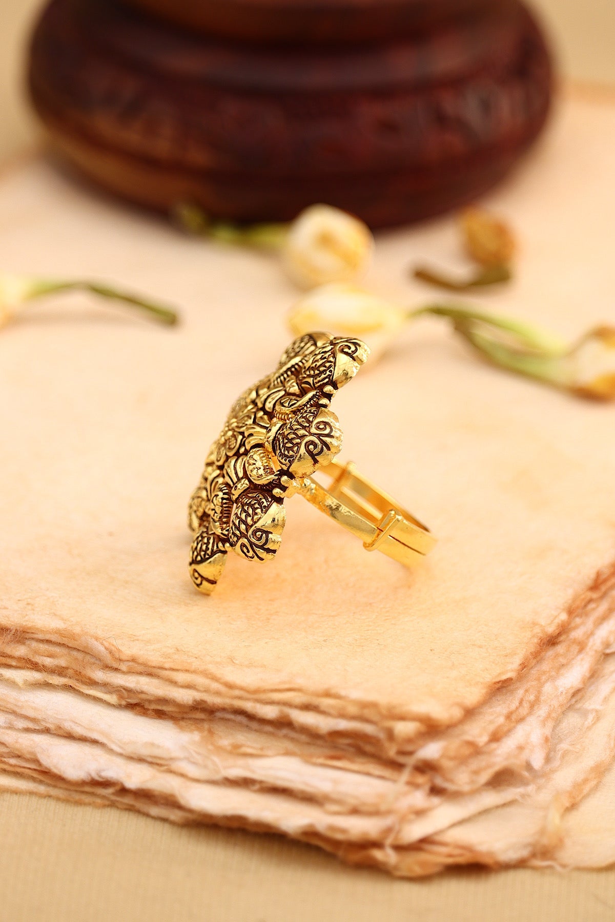 Aiza Ring